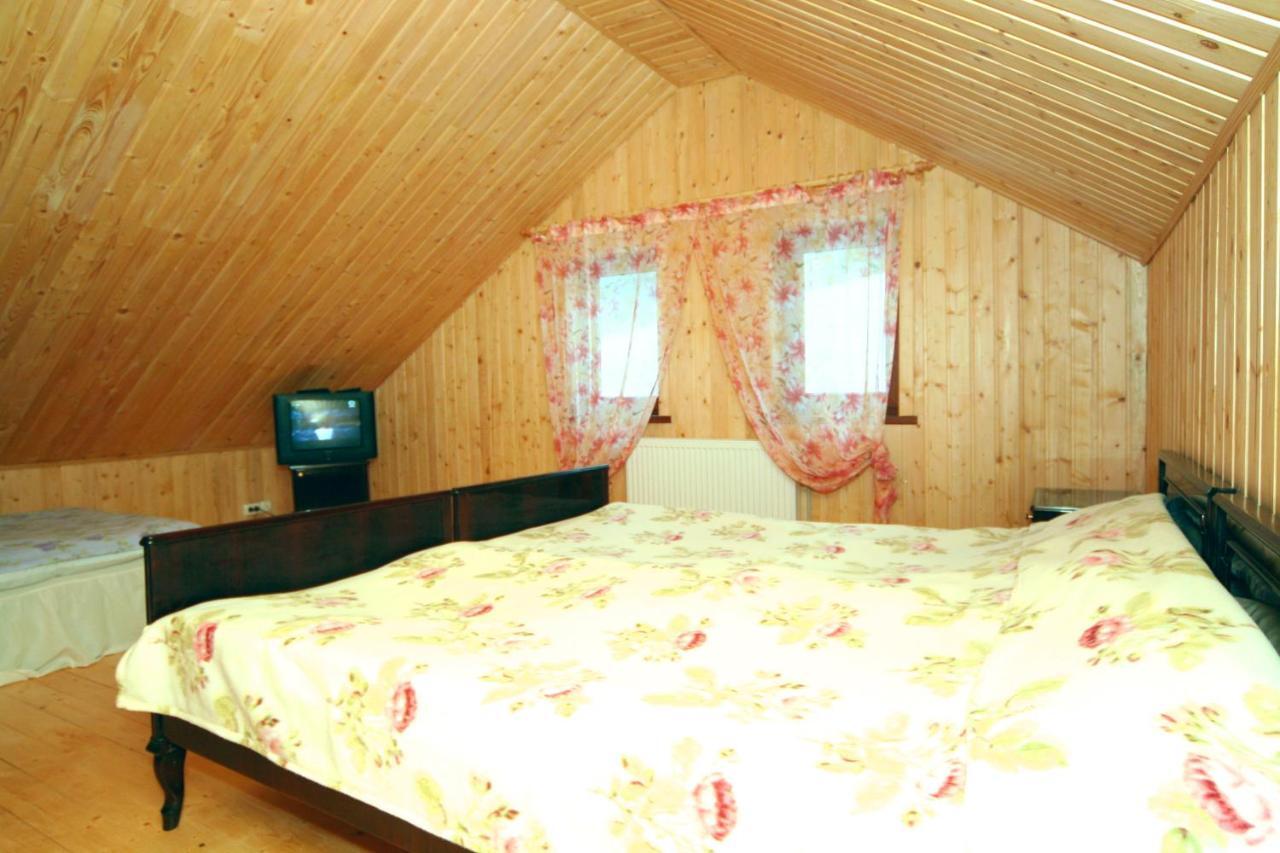 Гостьовий Дім Tauer Tatariv Buitenkant foto